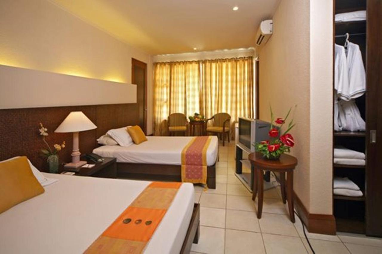 Le Soleil De Boracay Hotel Balabag  Экстерьер фото