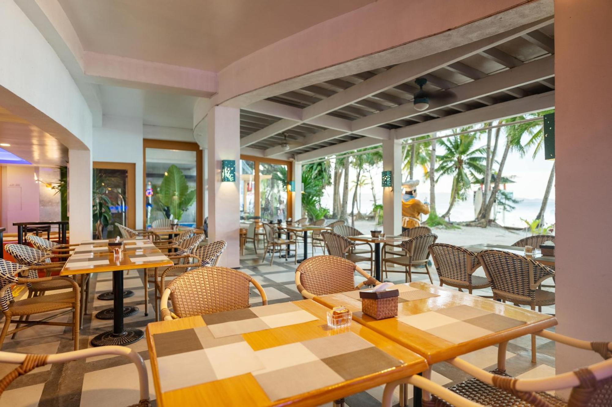 Le Soleil De Boracay Hotel Balabag  Экстерьер фото